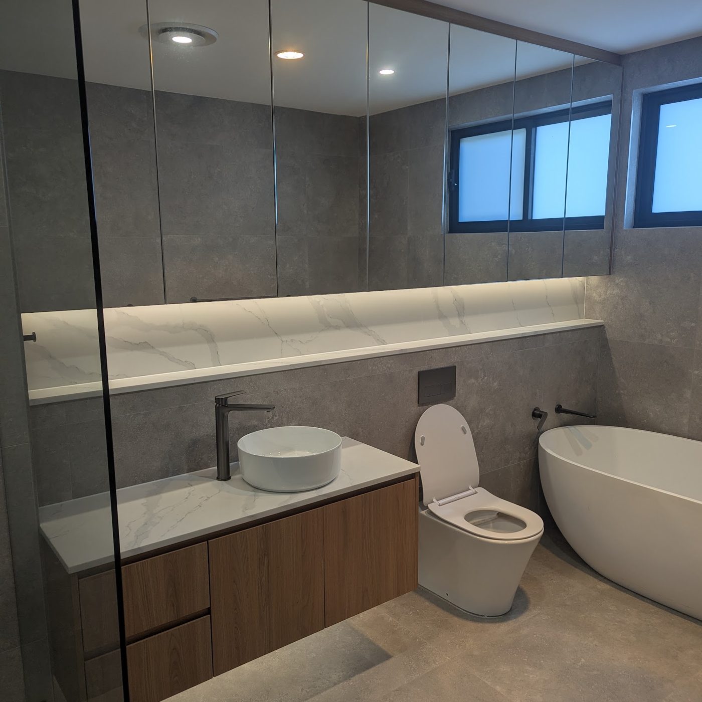 Freshly cleaned bathroom